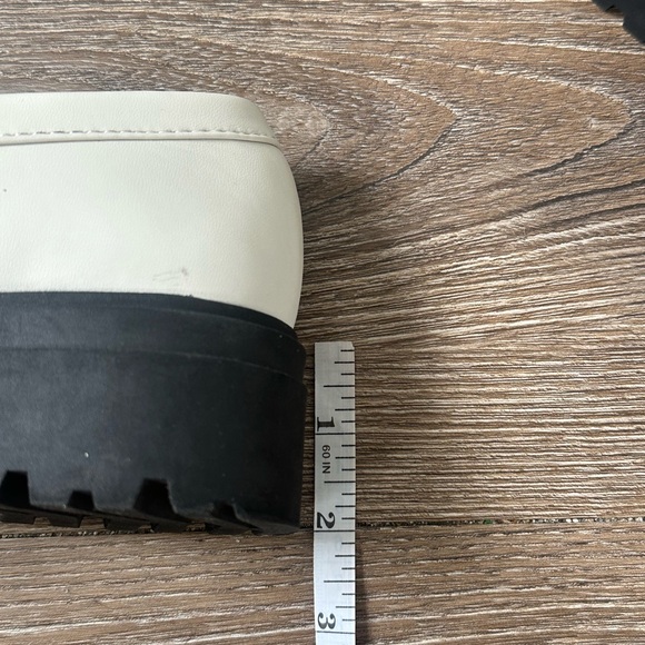 NWOT Black and White Platform Loafers - Picture 5 of 5